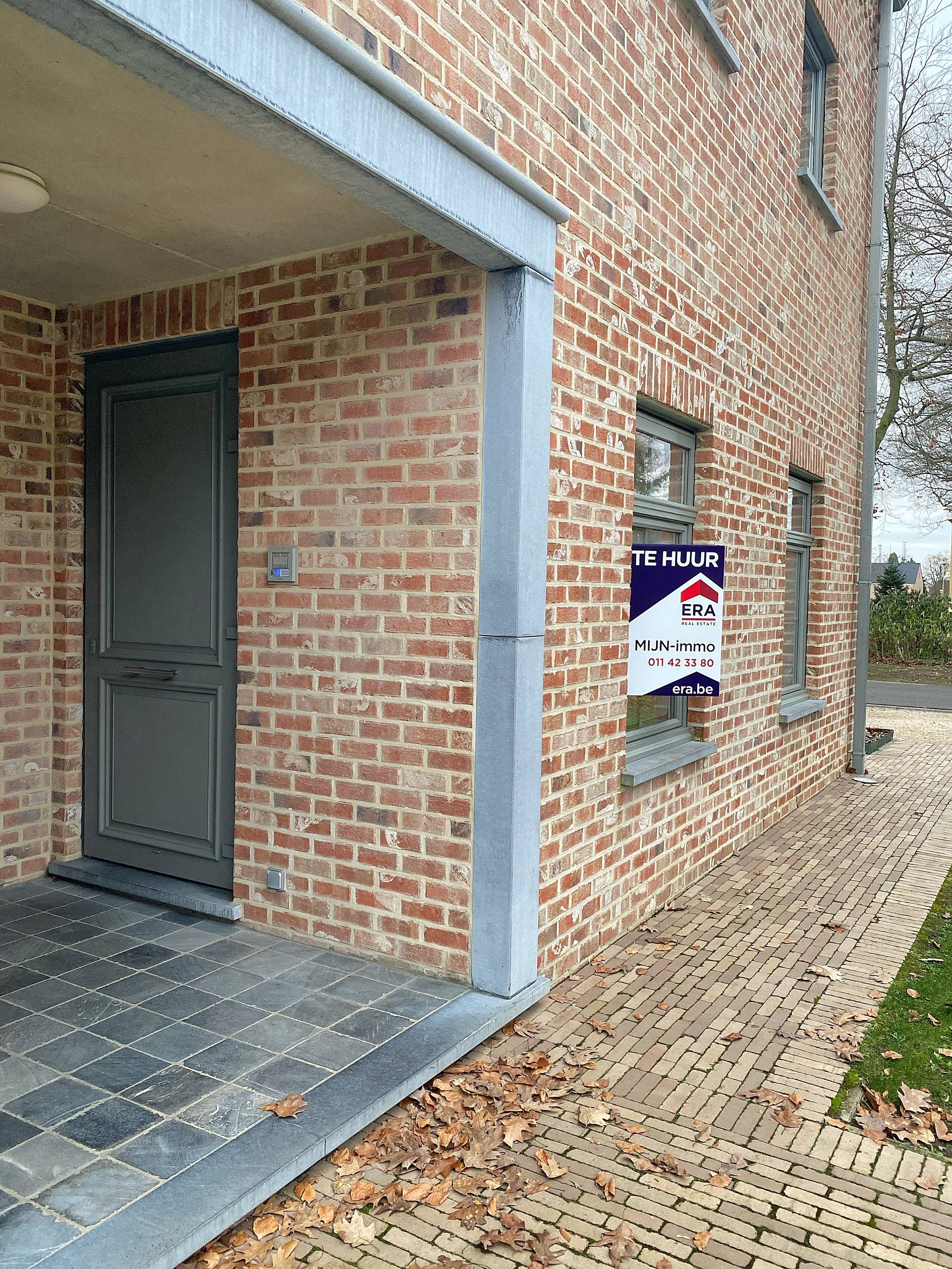 Instapklare praktijk of kantoorruimte, ruime parking. - foto 2