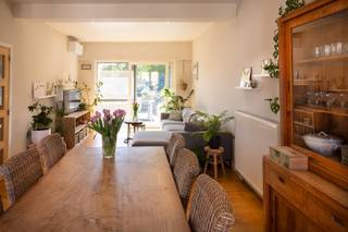 In de www.handboogstraat12.be (url kopiëren en plakken indien doorklikken niet lukt) in Wevelgem stellen we jou graag deze aangename woning voor...