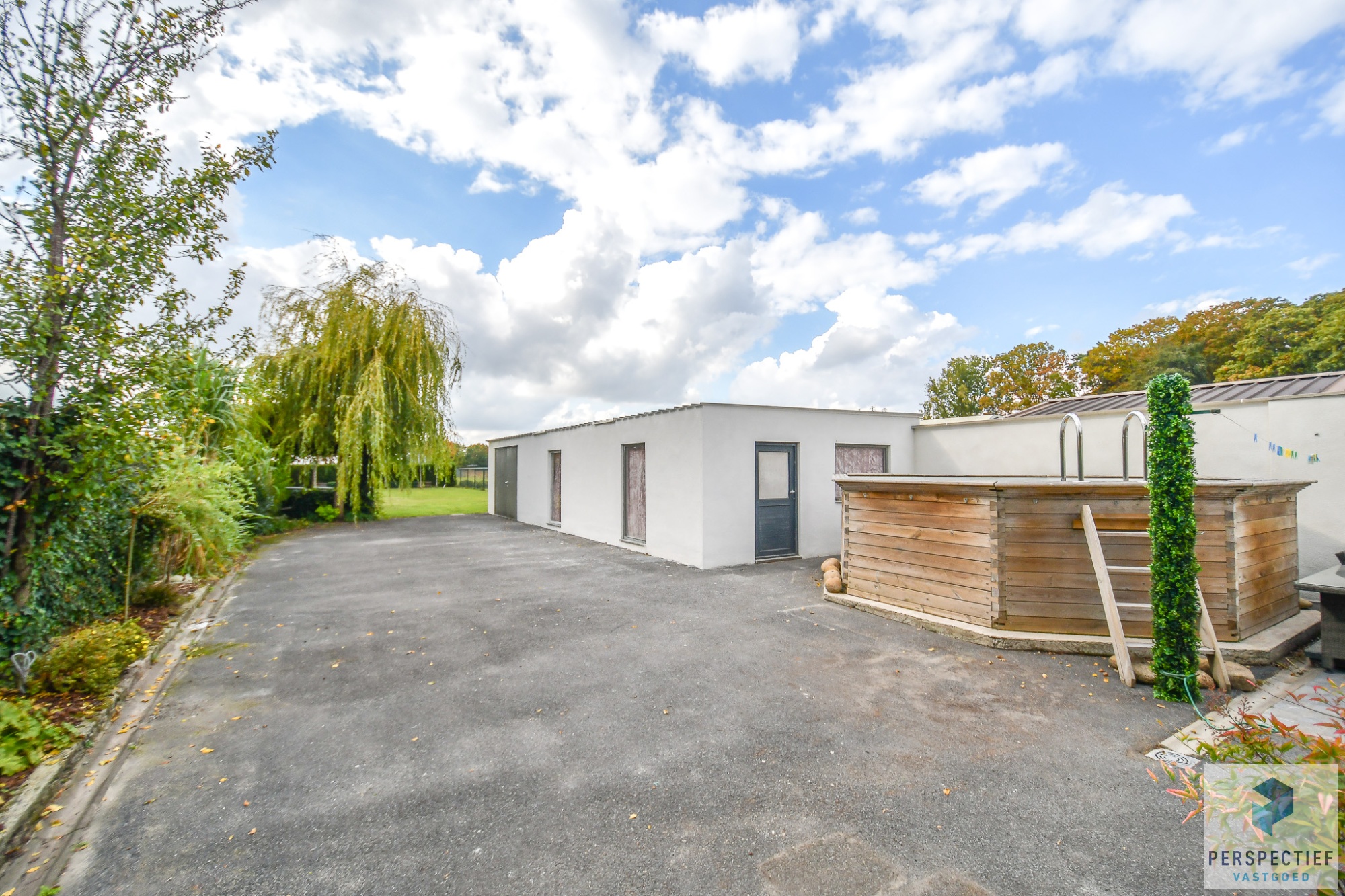 STATIGE GROTE WONING met 4 slaapkamers, garage & GROTE TUIN - foto 3