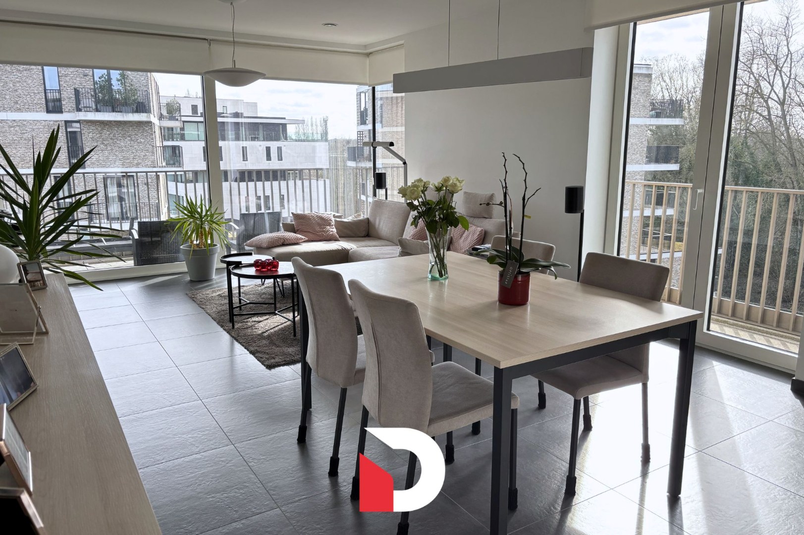 Recent appartement met 2 slaapkamers en zeer aangenaam hoekterras - foto 3