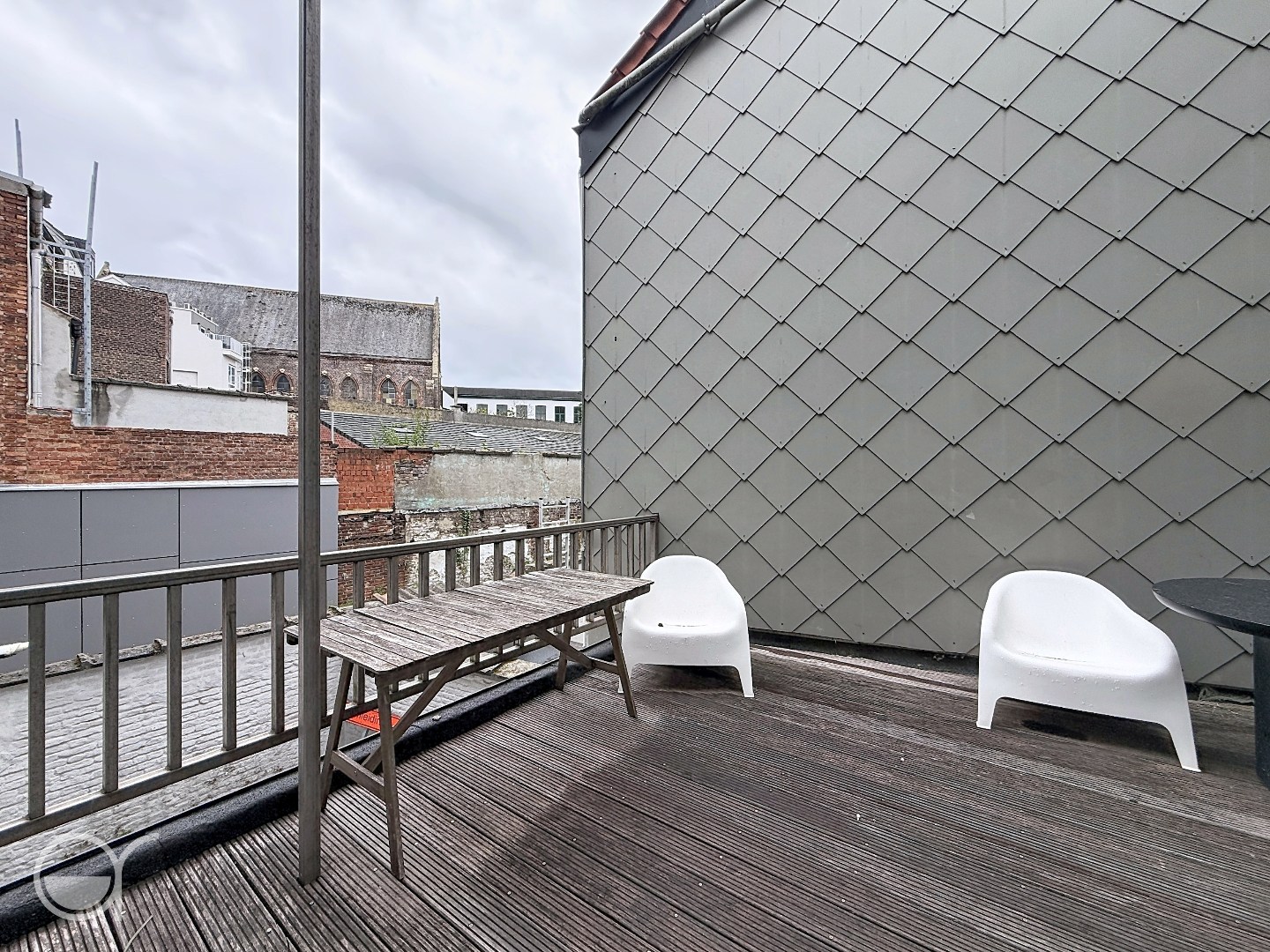 Gemeubeld duplex appartement met 2 slaapkamers & bureau – centrum Gent - foto 2