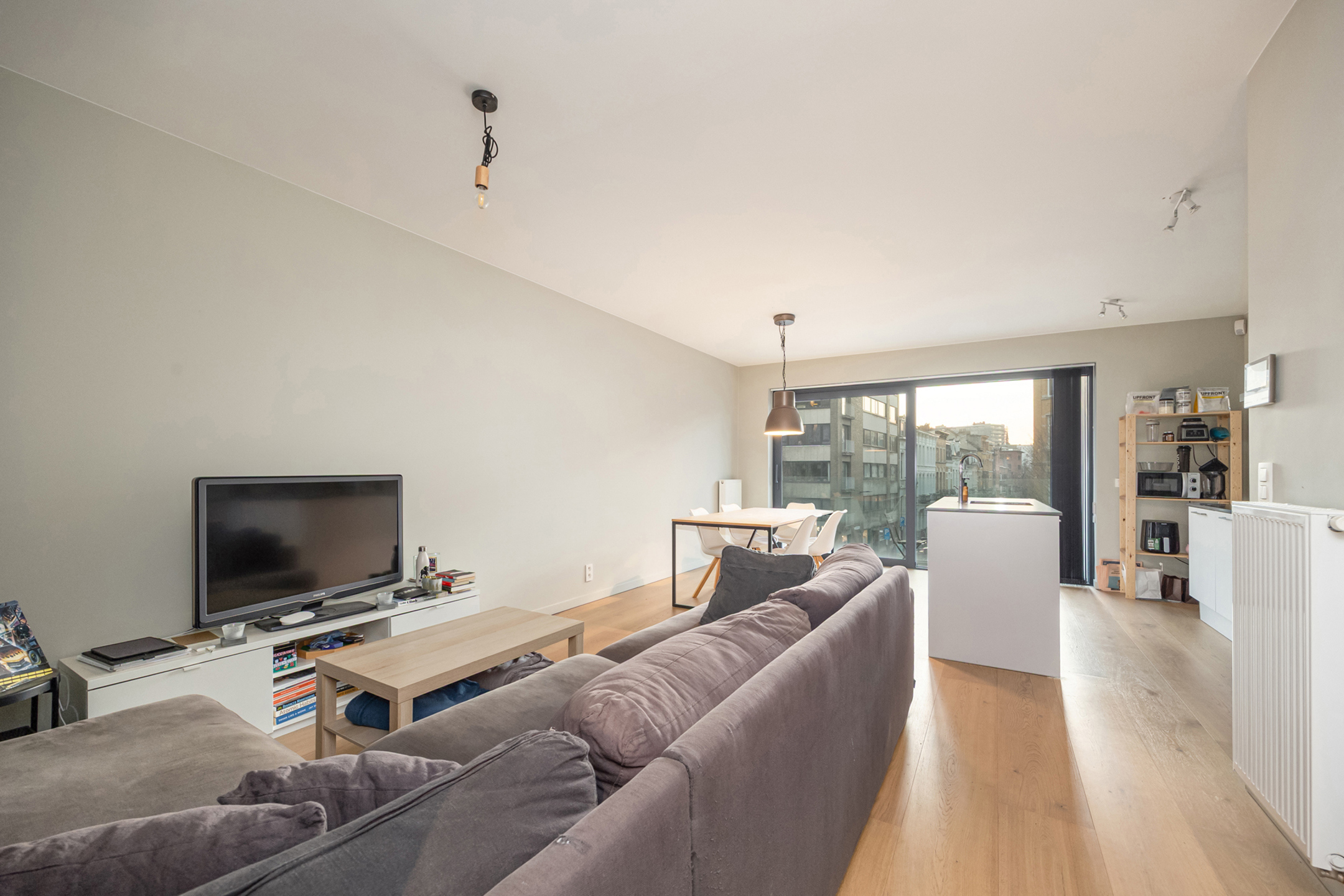 Recent appartement met 2 slaapkamers en terras - foto 4