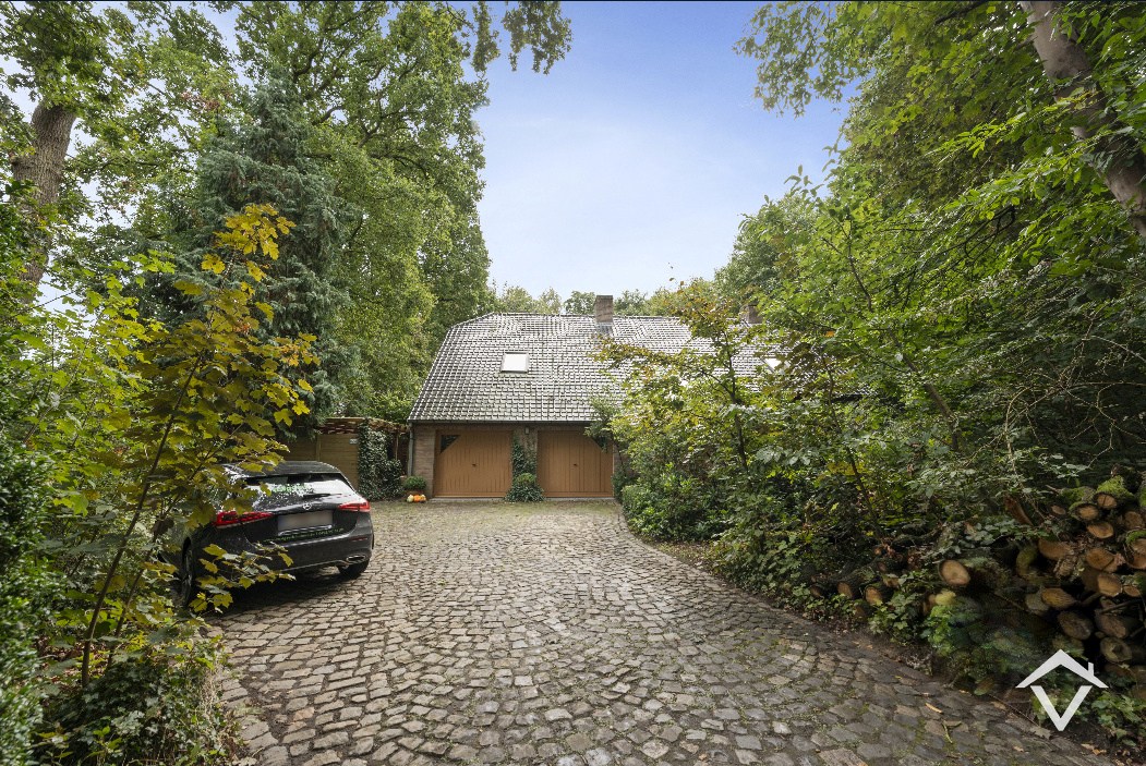 House for sale in Jabbeke with 4 bedrooms - photo 1
