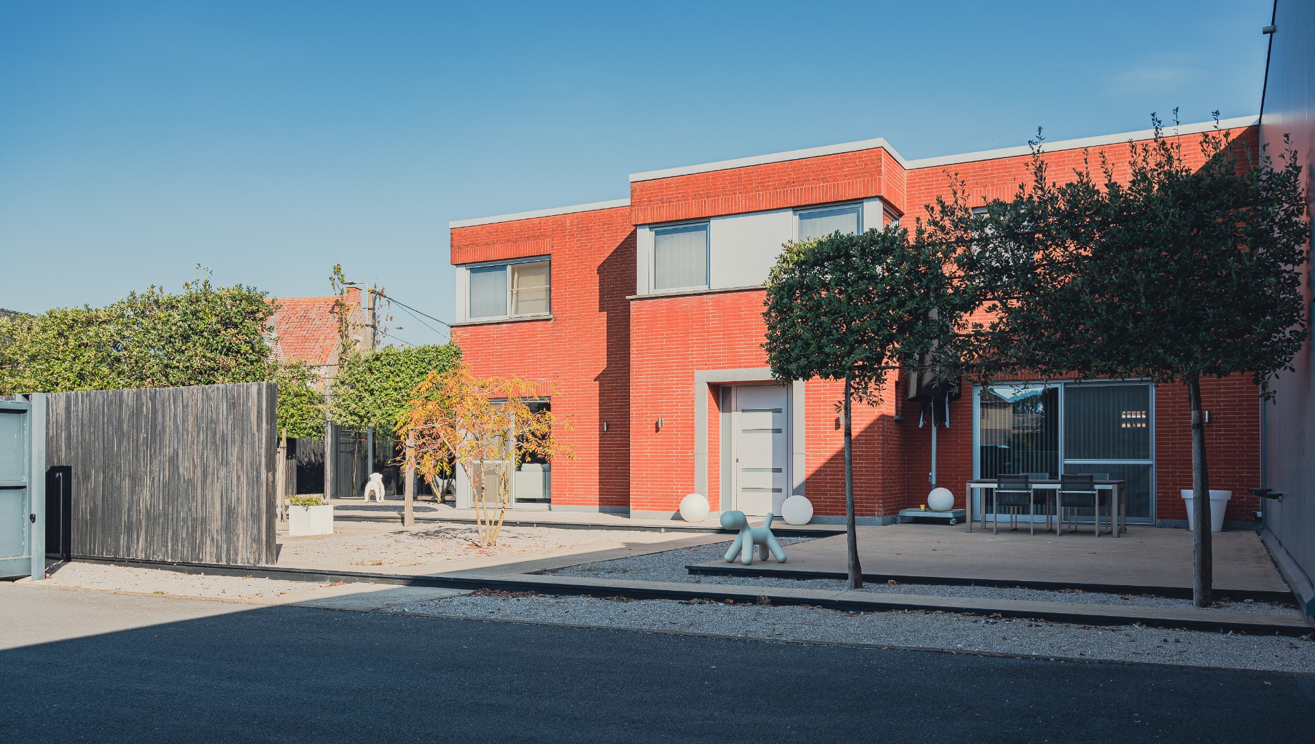 Handelspand + woning op uiterst commerciële locatie. - foto 1