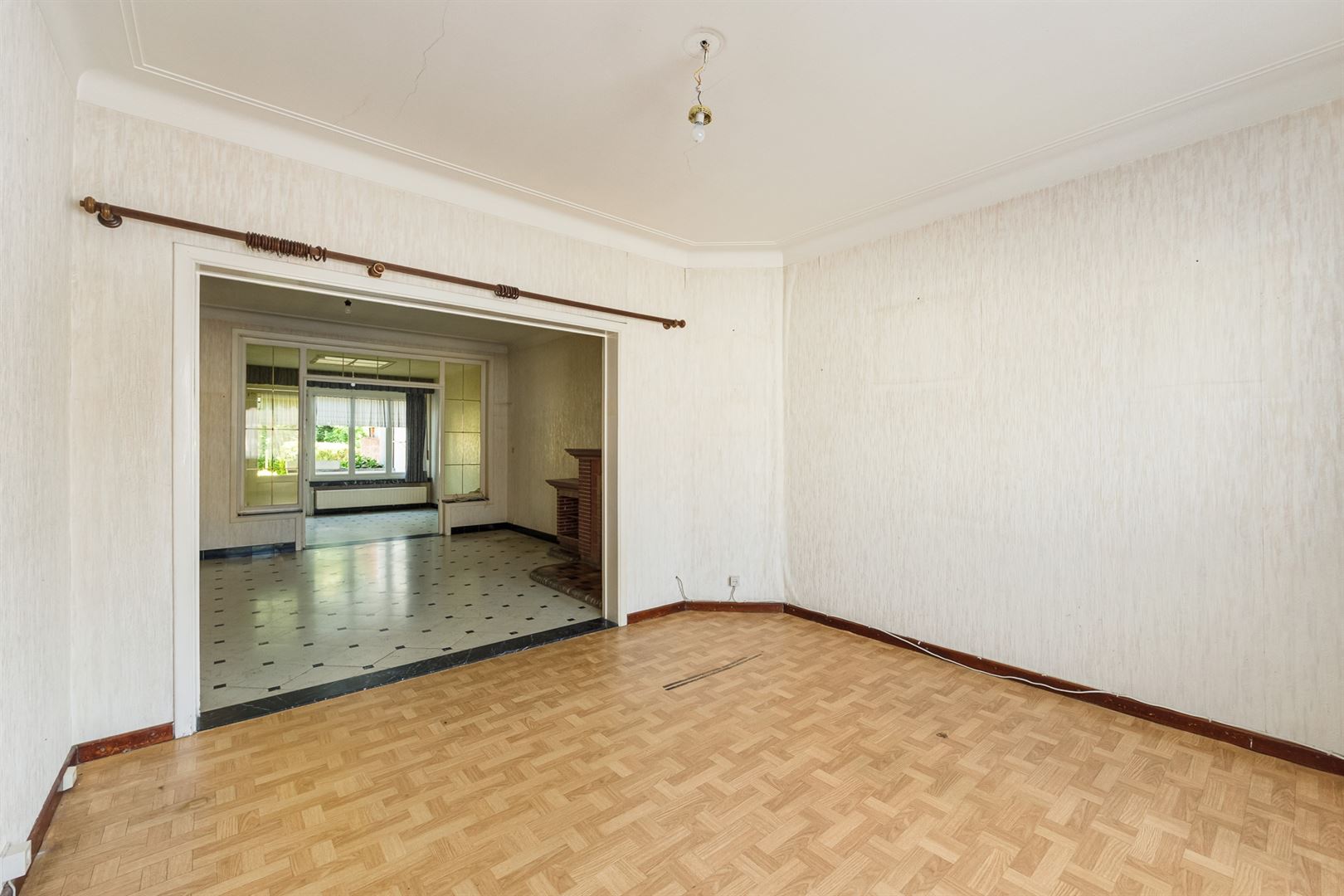 Renovatiewoning met ruime tuin te Lier! - foto 5