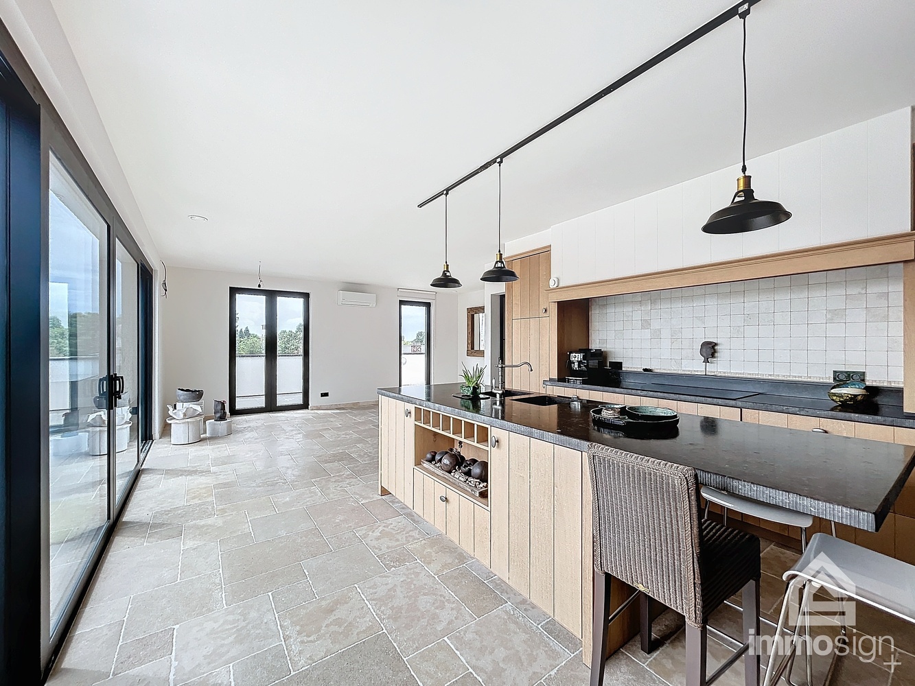 Hoogwaardig afgewerkt penthouse met zeer groot terras te Boekt! - foto 1