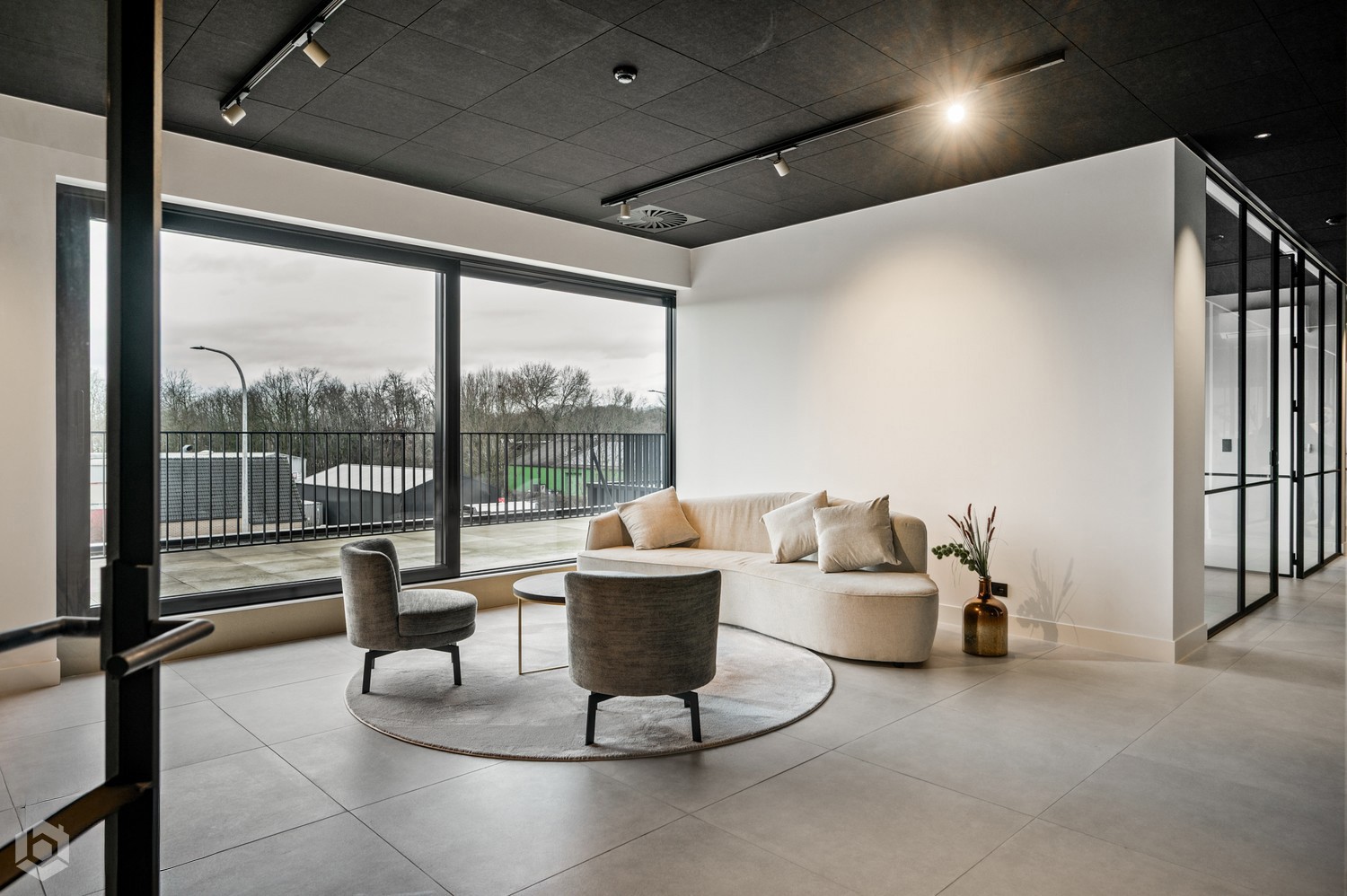 Polyvalente kantoorruimte (475 m²) met terras (216 m²) te Heist-op-den-Berg - foto 5