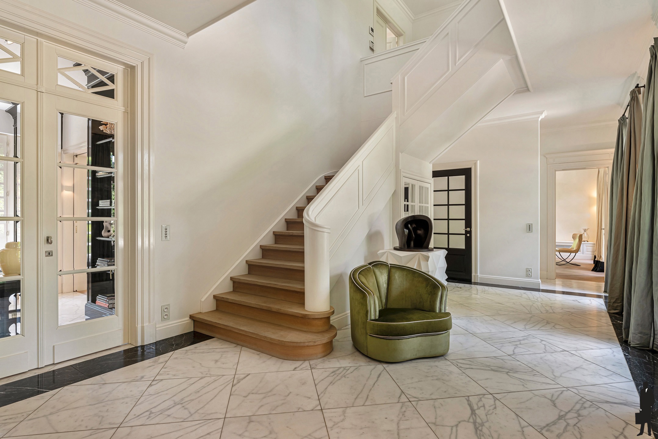 House for sale in Brasschaat with 6 bedrooms - photo 4