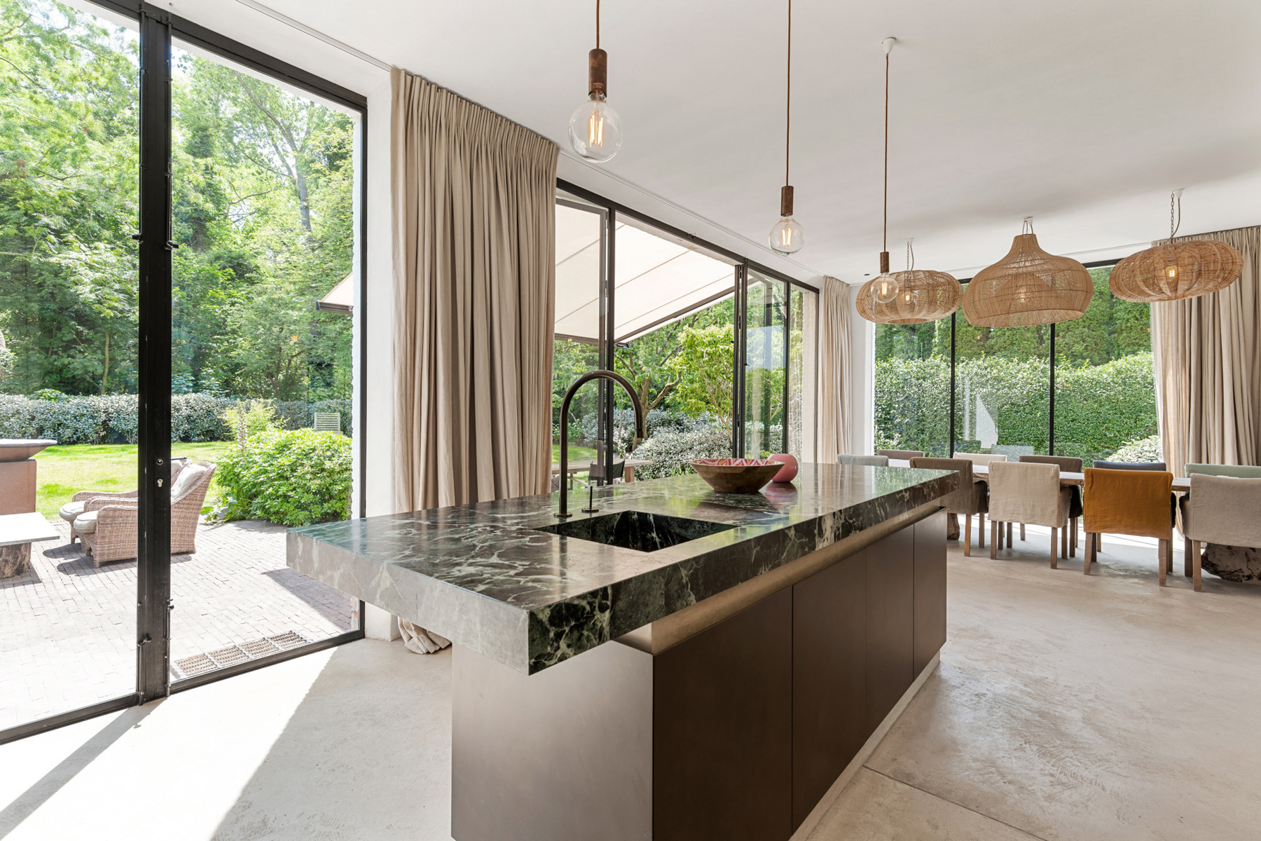 House for sale in Knokke-Heist with 6 bedrooms - photo 3