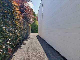 Instapklaar Handelswoning  met een totale oppervlakte van 500 m² te koop.Uitstekend gelegen langs de Genkersteenweg, met goede zichtbaarheid en een...