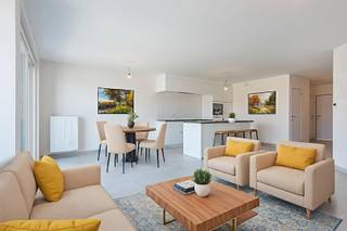 Ruim appartement (94 m² bewoonbare oppervlakte) te koop in de recente residentie Cara (bouwjaar 2014). Dit gebouw geniet een centrale en...