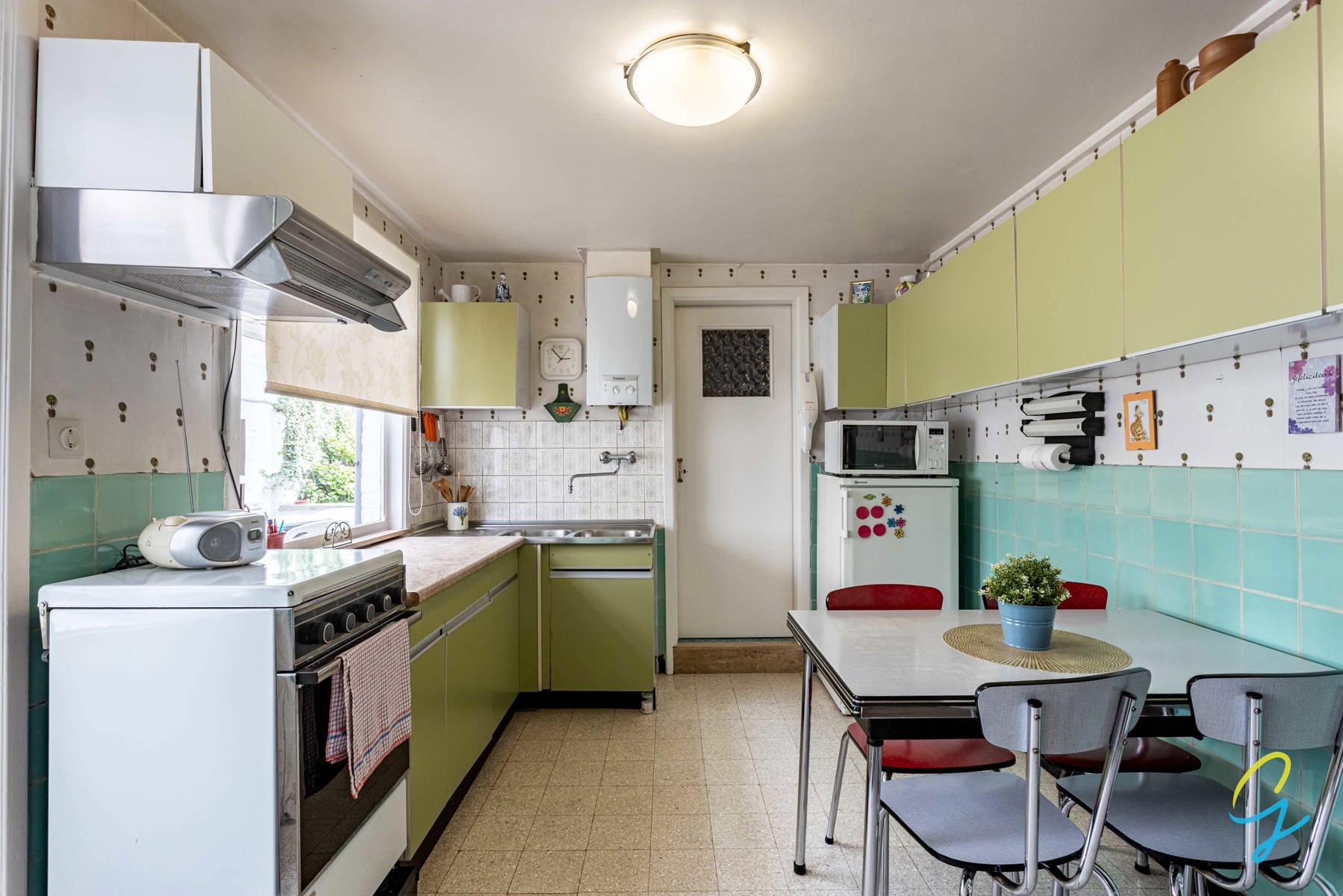 Te renoveren woning met drie slaapkamers te koop in Lede. - foto 5