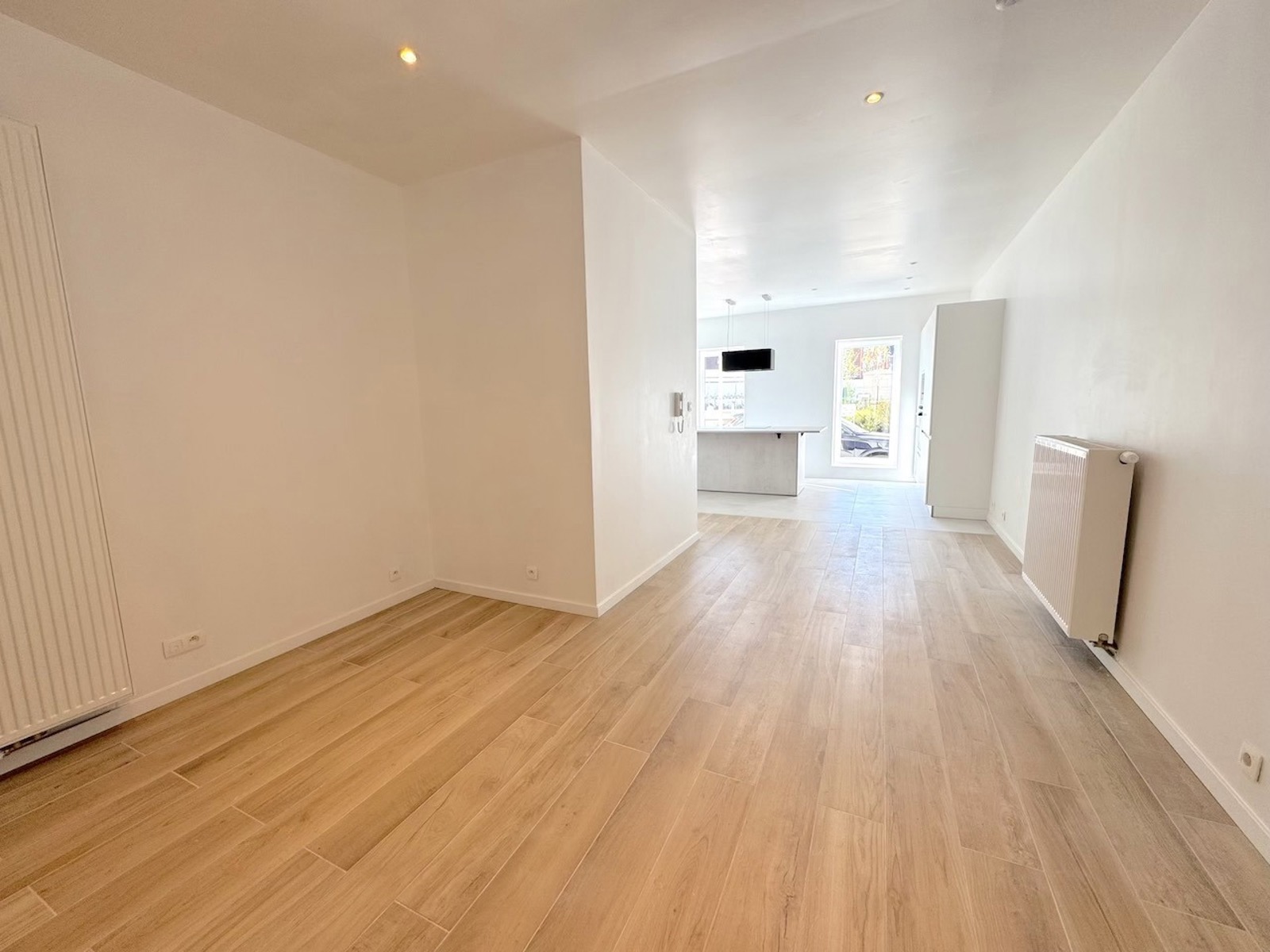 Volledig vernieuwd gelijkvloers appartement in het stadscentrum! - foto 4