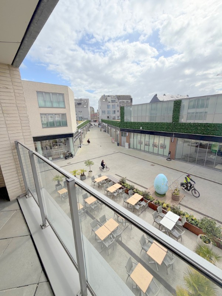 PRACHTIG LUXE APPARTEMENT MET GROOT TERRAS EN GARAGE MET EEN TOP LIGGING - photo 3