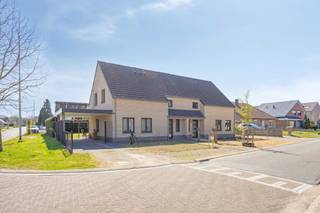 Via deze link kan u de volledige fotoreportage en bijhorende informatie vinden:<br /><br />https://brvastgoed.be/nl/aanbod/4346737/eengezinswoning-te-koop-in-3920-lommel