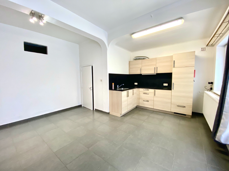 Ruime studio in centrum Ieper - foto 2