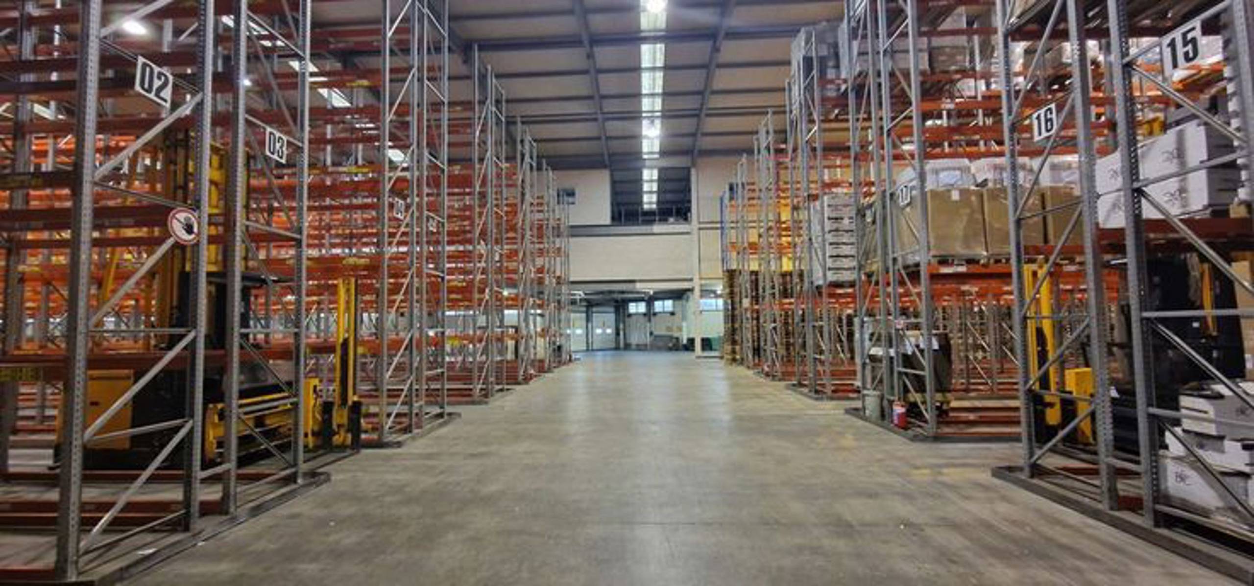 Logistieke site van 12.928 m² met uitbreidingsmogelijkheden - foto 4