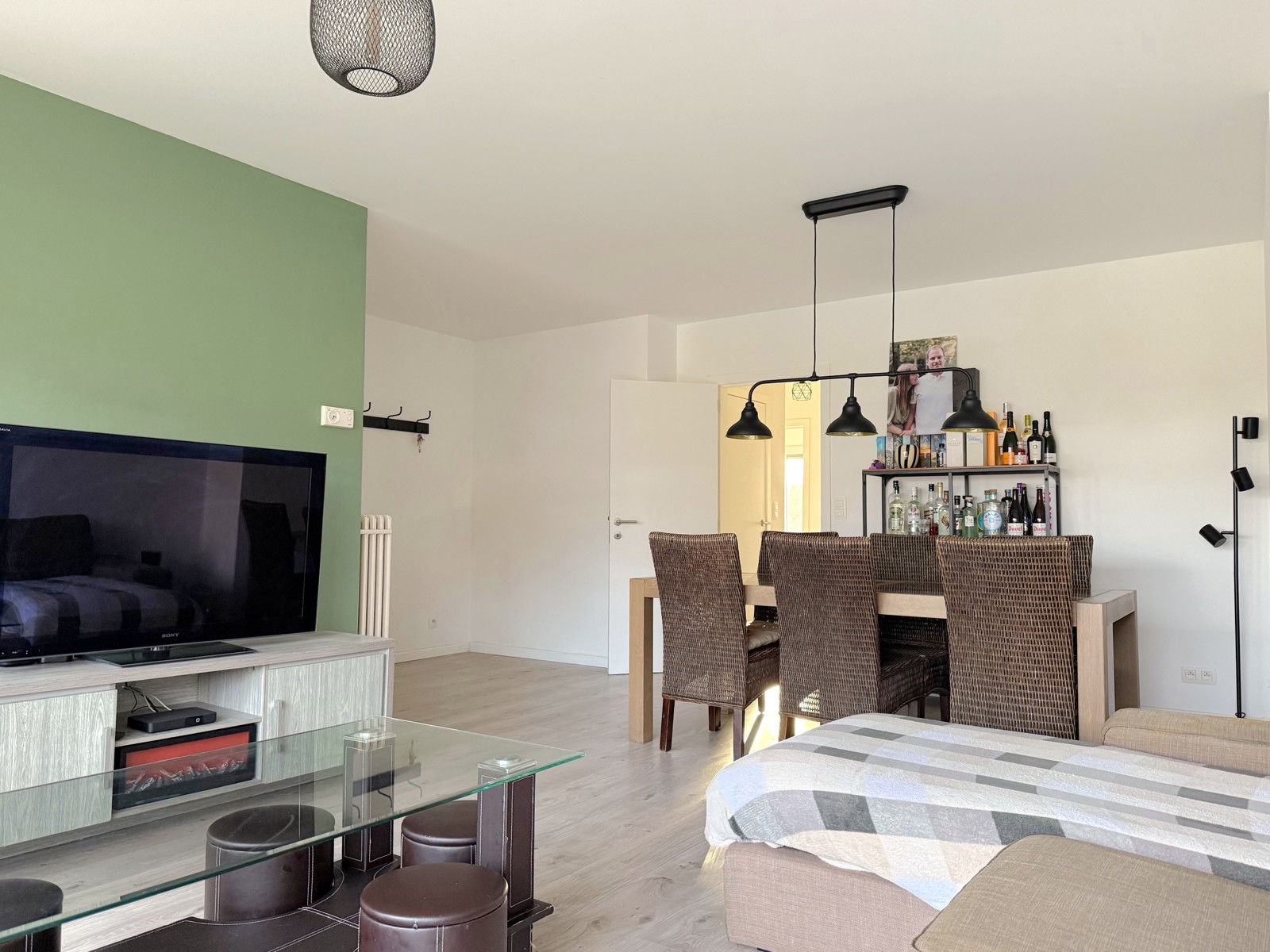 Knap gerenoveerd appartement met 2 slaapkamers te Schoten - foto 4