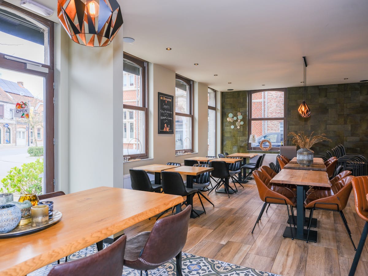 Horecapand met appartement te koop in Dadizele - foto 3