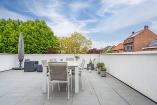 Découvrez cet appartement duplex prêt à emménager dans une résidence moderne. Ici, vous pouvez profiter d'un environnement calme et verdoyant avec...
