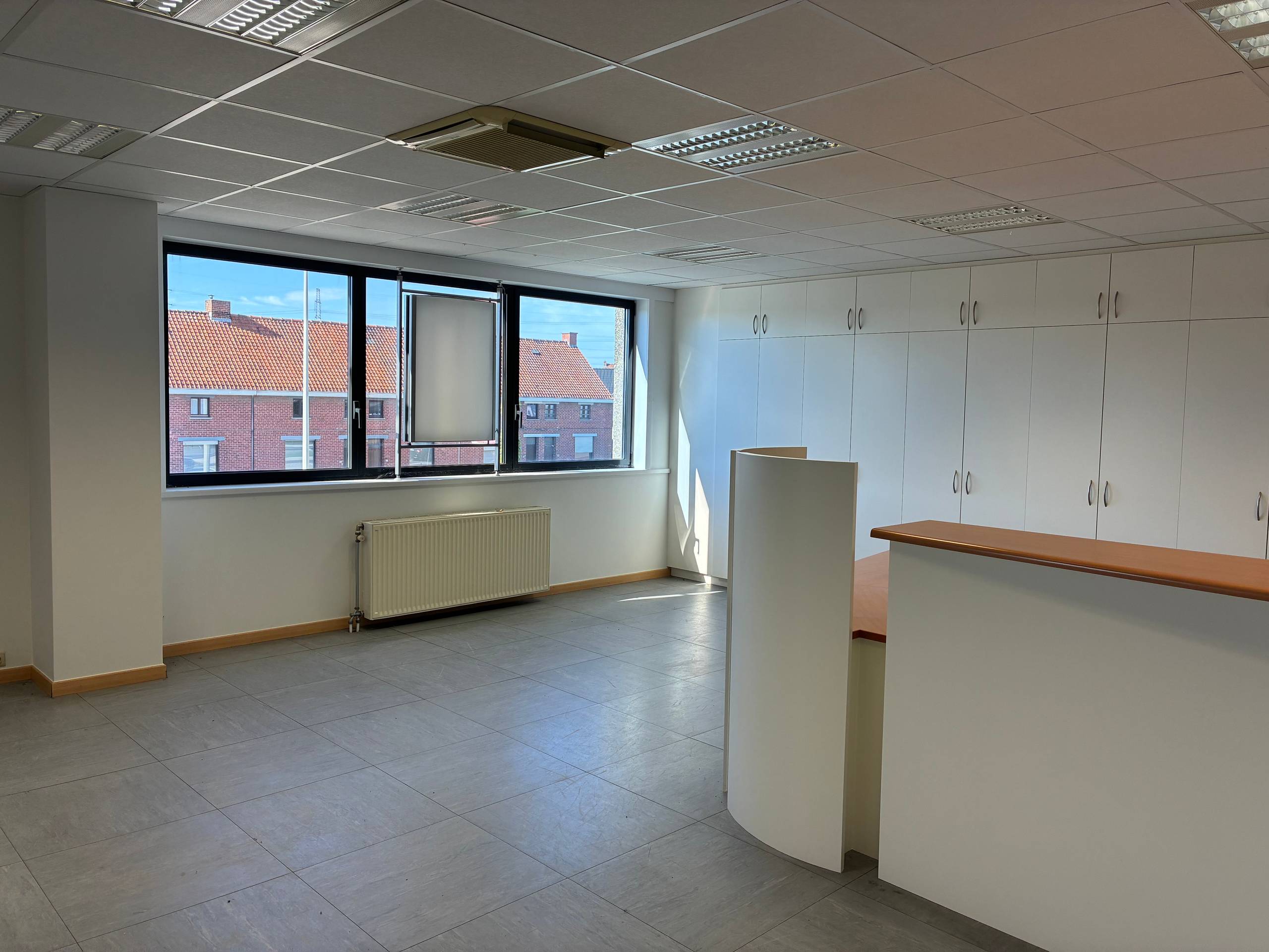 Kantoorruimte te huur op toplocatie in Deerlijk - foto 4