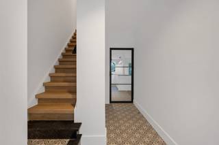 Deze recent vernieuwde woning (2020) in half-open bebouwing biedt alles voor comfortabel wonen. Met een energielabel B en een doordachte indeling...