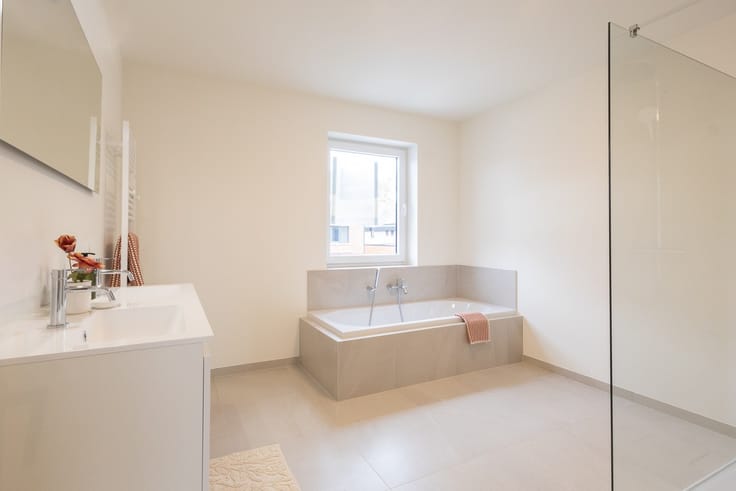 Nieuwbouwwoning met 3 of 4 slaapkamers op gunstige locatie - foto 5