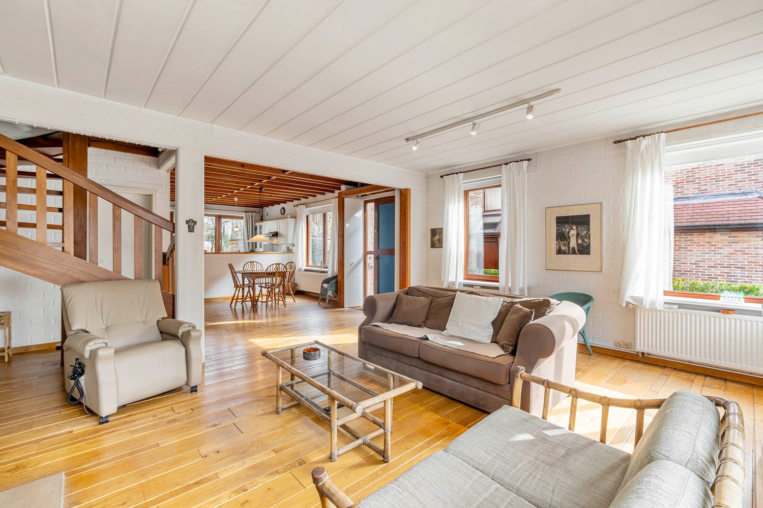 Goed gelegen en lichtrijke halfopen bebouwing met 3/4 ruime slaapkamers, een bureau en een tuin te Heverlee! - photo 5