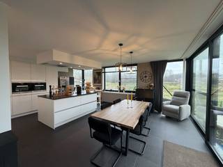 In een uiterst rustige en groene omgeving in Ham, gelegen in een doodlopende straat, bevindt zich deze prachtige villa op een ruim perceel van...