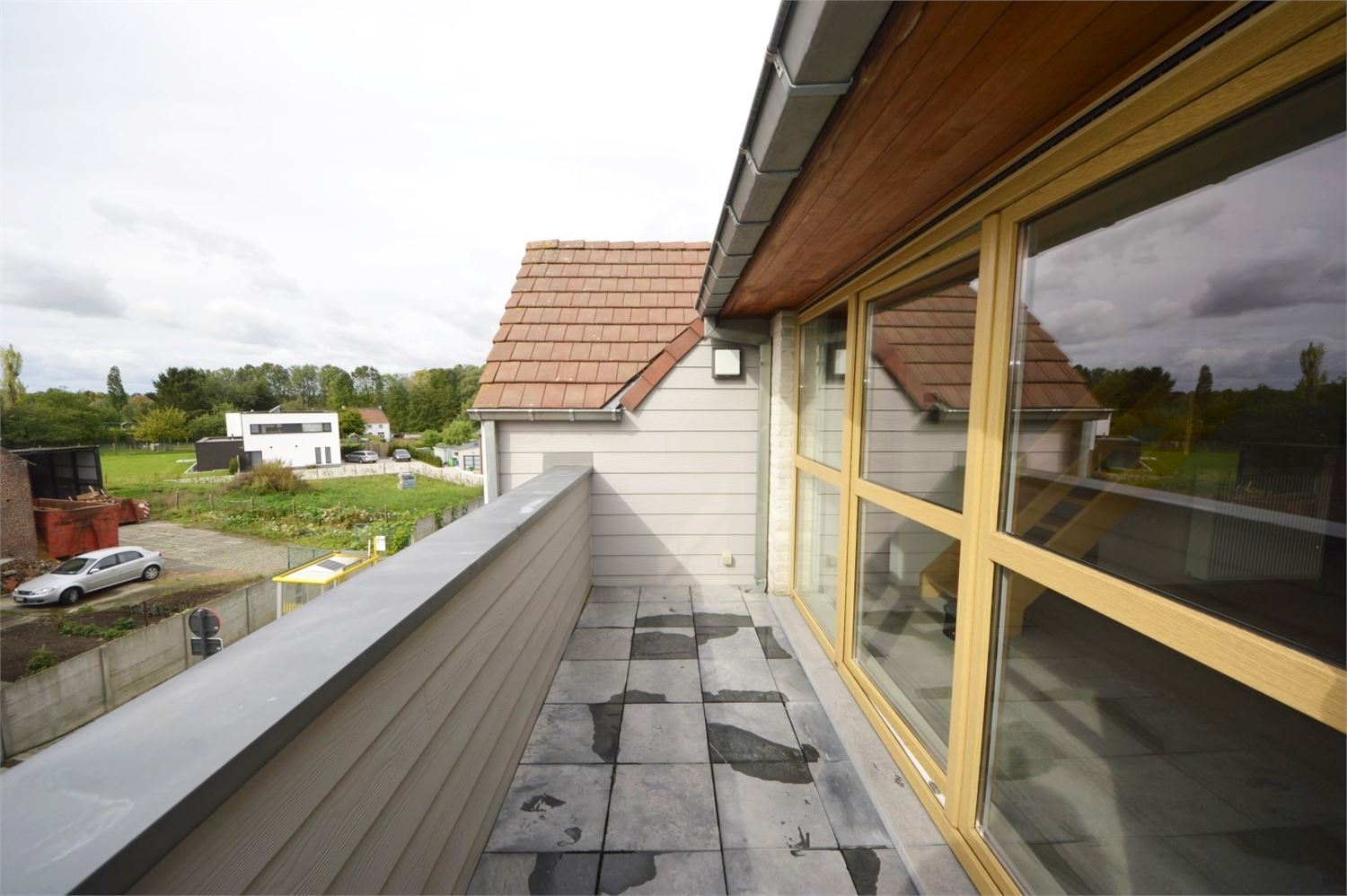 RUIM DUPLEX APP.135 m² MET TERRAS + VERPLICHT AAN TE KOPEN ONDERGRONDSE GARAGEBOX - foto 5