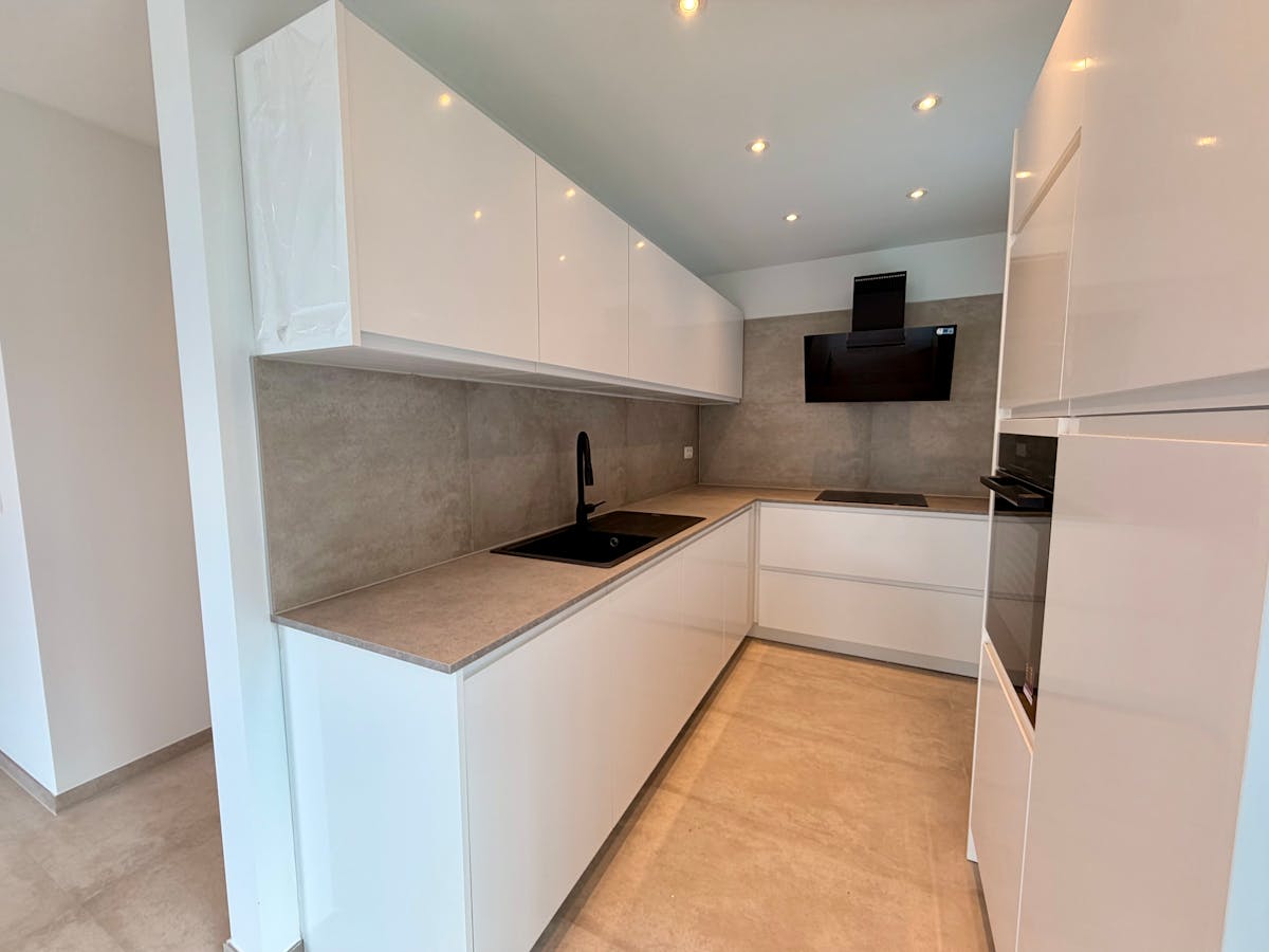 Appartement récemment construit au rez-de-chaussée à louer à Genk. - photo 4