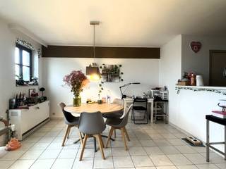 ruim en instapklaar appartement in hartje Diksmuideop wandelafstand van de Grote Marktnabij winkels, scholen, sportaccommodatie, e.d.heel netjes...