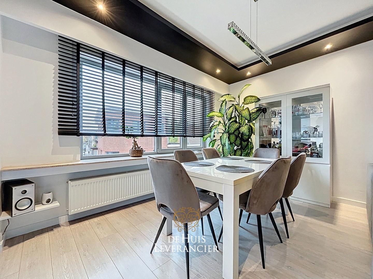 Trendy hi-tech appartement in hartje Edegem te koop - foto 4