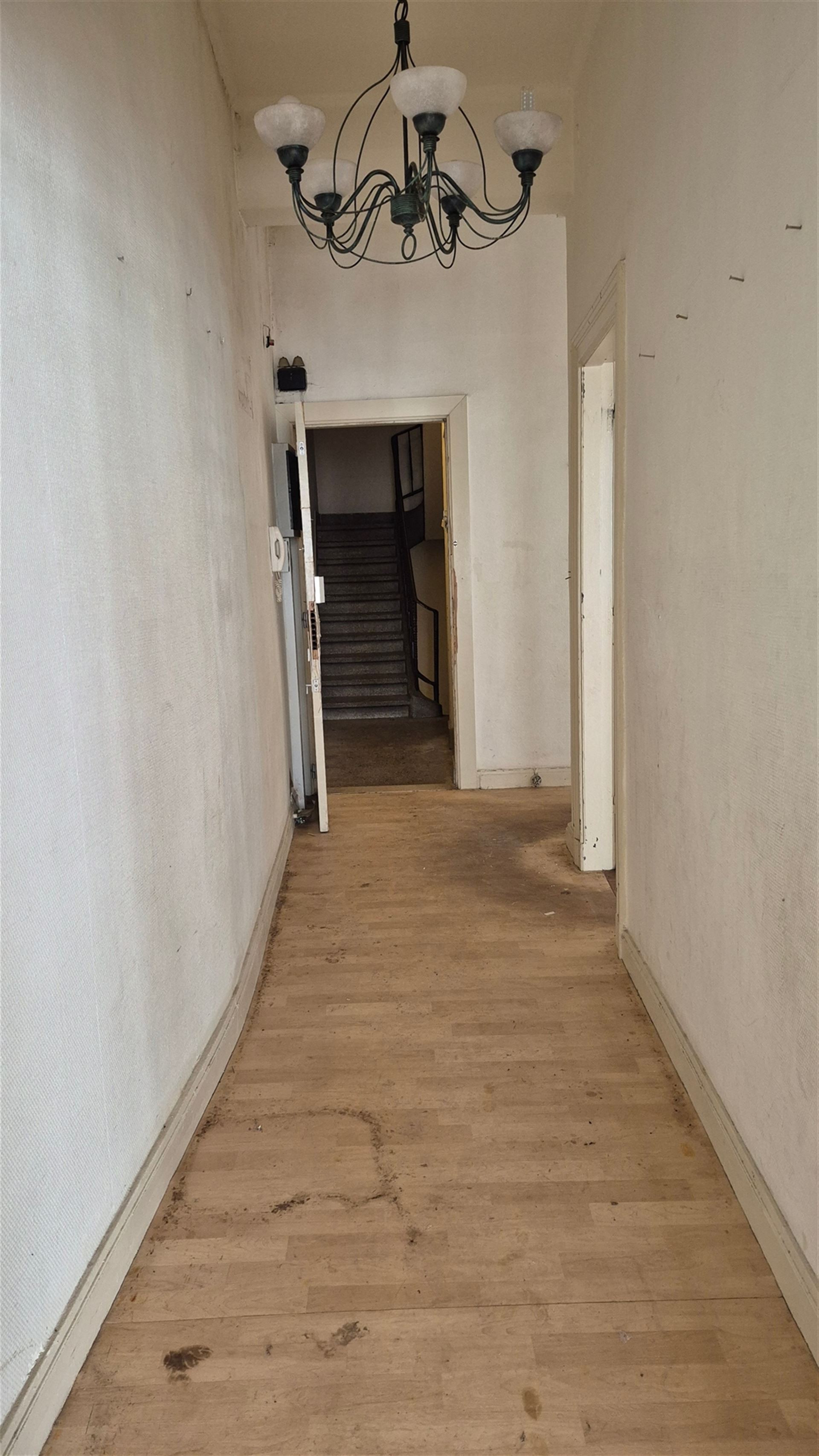 Volledig te renoveren appt van +/- 140 m² - foto 5