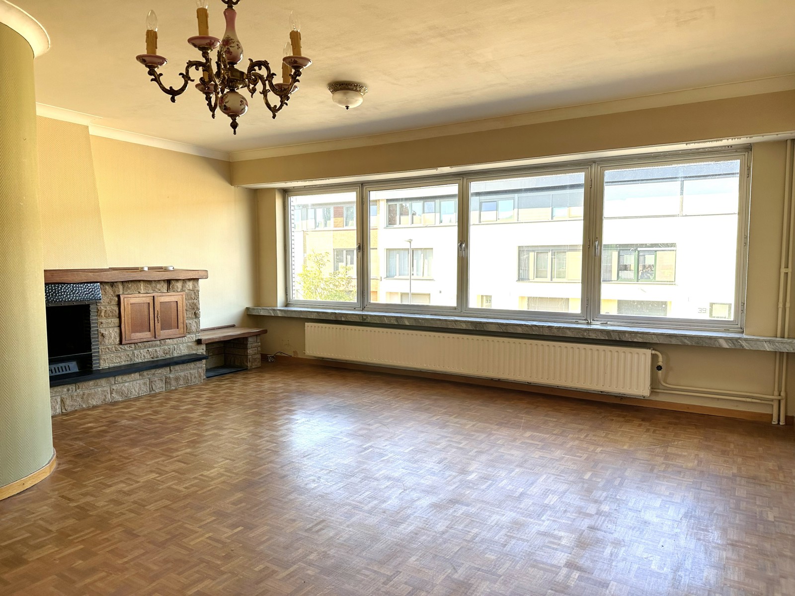Te renoveren woning met 3 slaapkamers en open uitzicht! - foto 4