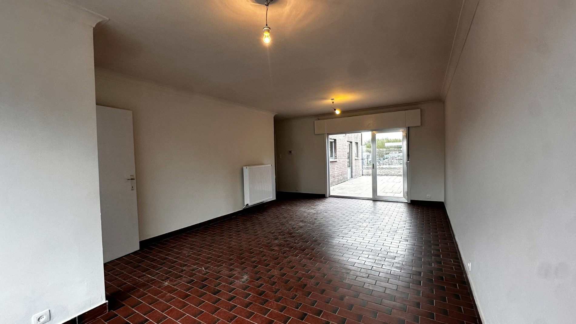 Gerenoveerde rijwoning te huur in Zele - foto 3