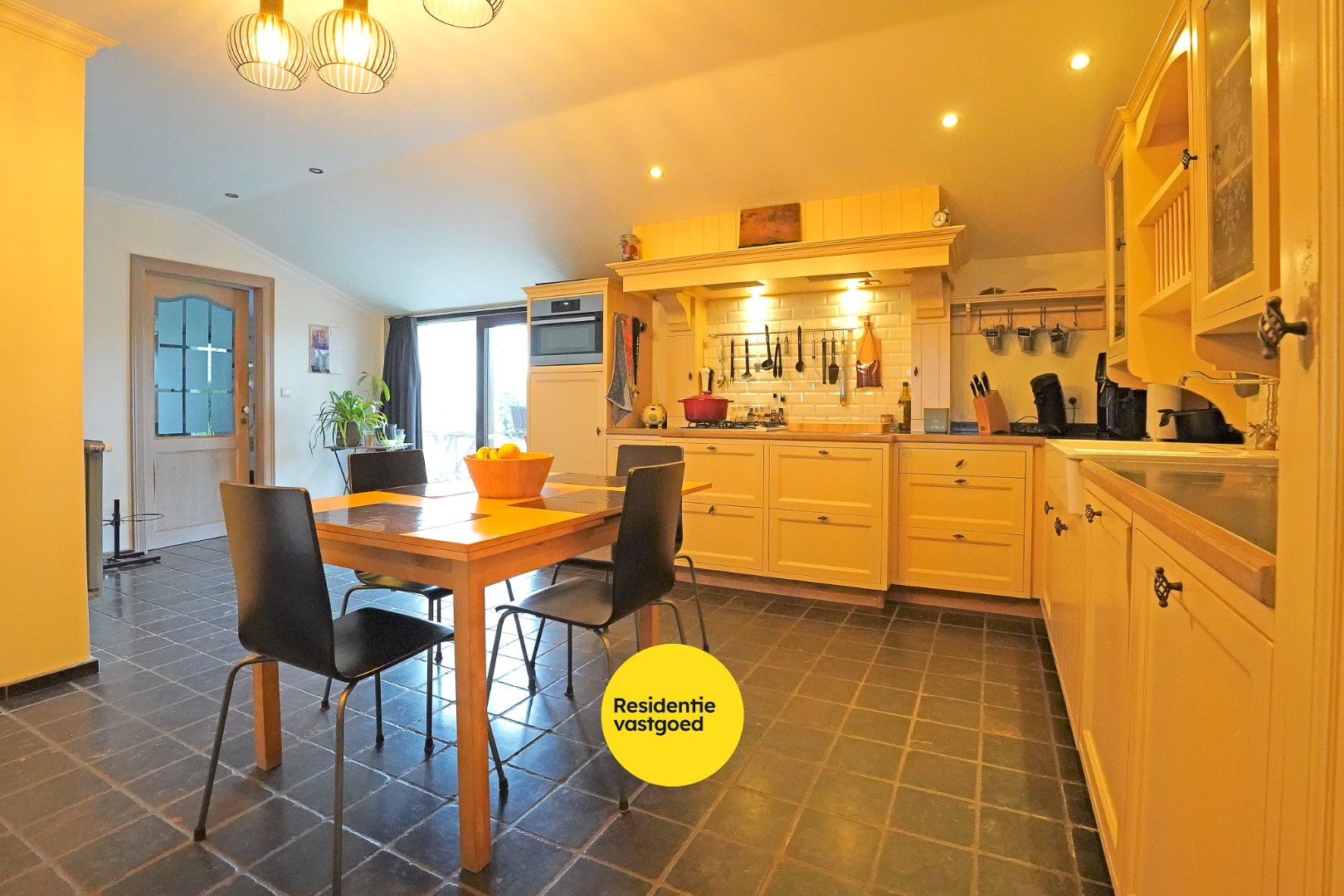 Prachtige, energiezuinig gerenoveerde landelijke villa op 2.542 m² te Nieuwpoort - foto 5