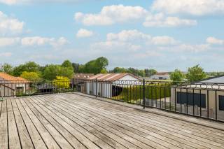 Rustig wonen met verrassend veel ruimte, vlak bij het centrum van Pulderbos.Aan Molenheide 80 bevindt zich dit verzorgd duplex appartement met twee...