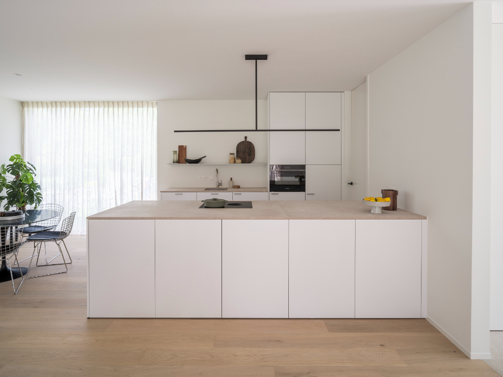 Hoogwaardig afgewerkte parkwoning met een bureauruimte op het GLV, gelegen in het gegeerde Drongen. - foto 5