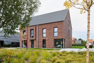 Ruime en energiezuinige woning met 4 slaapkamers in rustig gelegen verkaveling te OlenIn een bijzonder rustige en recente verkaveling in Olen, ideaal...