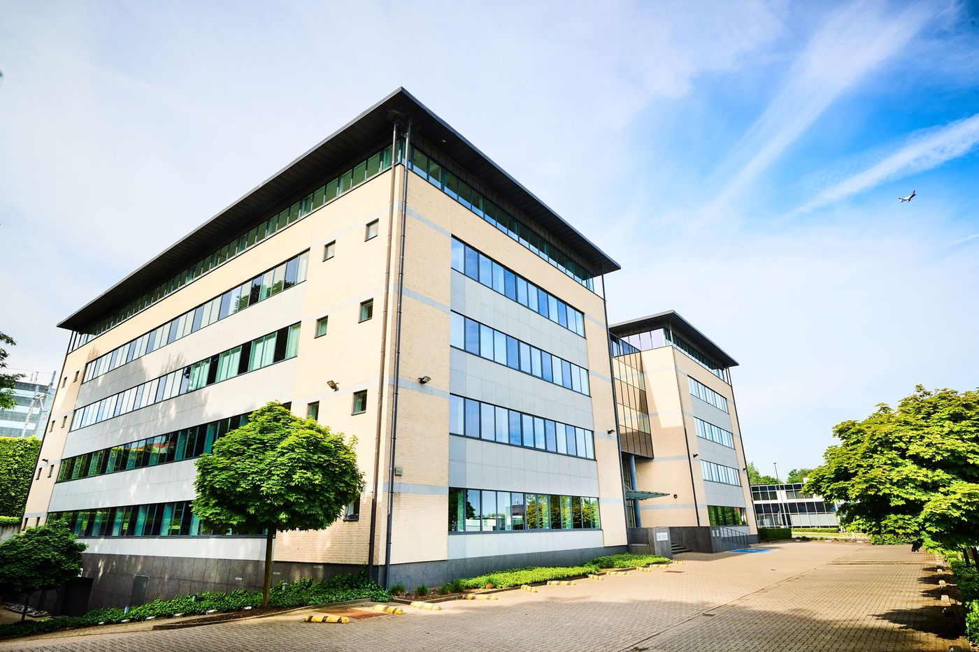 Instapklare kantoren van 391 m² vlakbij R0 - foto 2