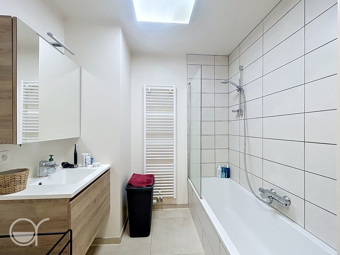 Recent 1 slaapkamer appartement met zicht op water - foto 4