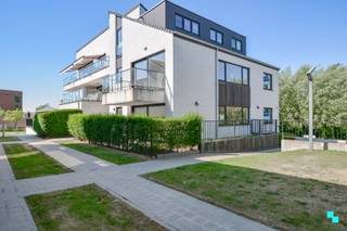 Dit nieuwbouw twee slaapkamer appartement beschikt over een bewoonbare oppervlakte van 107 m² en is gelegen op de eerste verdieping in residentie...