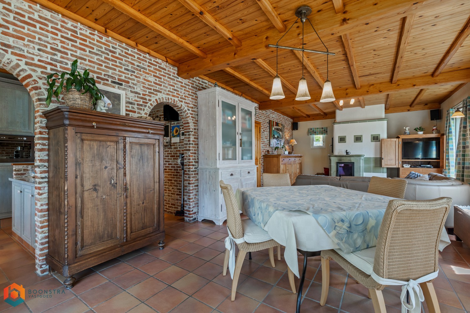 Hoeve op een ruim perceel van 5307 m² in prachtige groene omgeving - foto 4