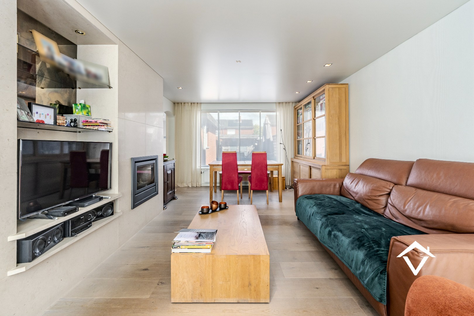 Instapklare halfopen bebouwing met 3 slaapkamers, garage en terras tuin - foto 4