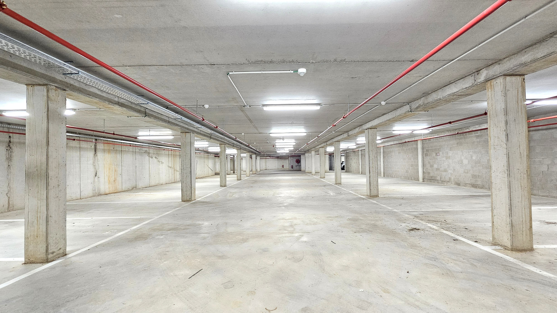 23 autostaanplaatsen in nieuwbouw - foto 1