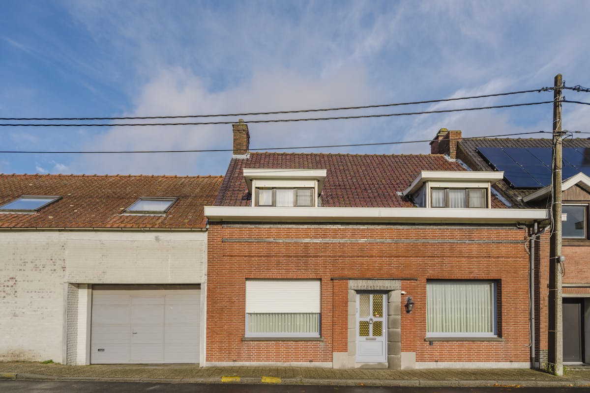 Te renoveren gezinswoning te koop Aalbeke/Kortrijk - foto 1