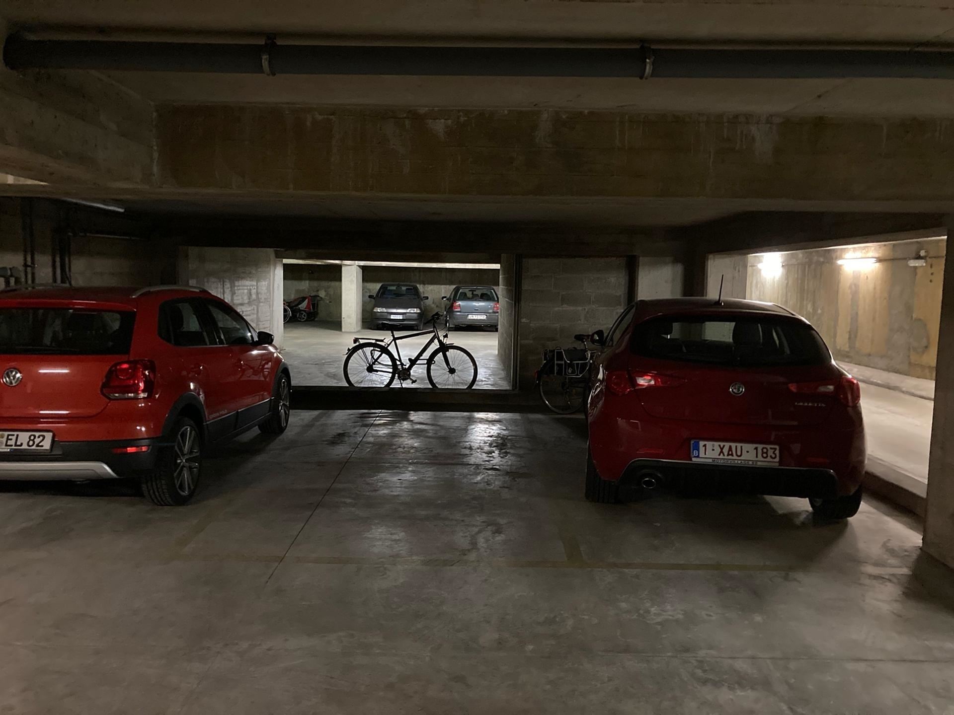 Emplacement de parking souterrain - Quartier Européen  - photo 4