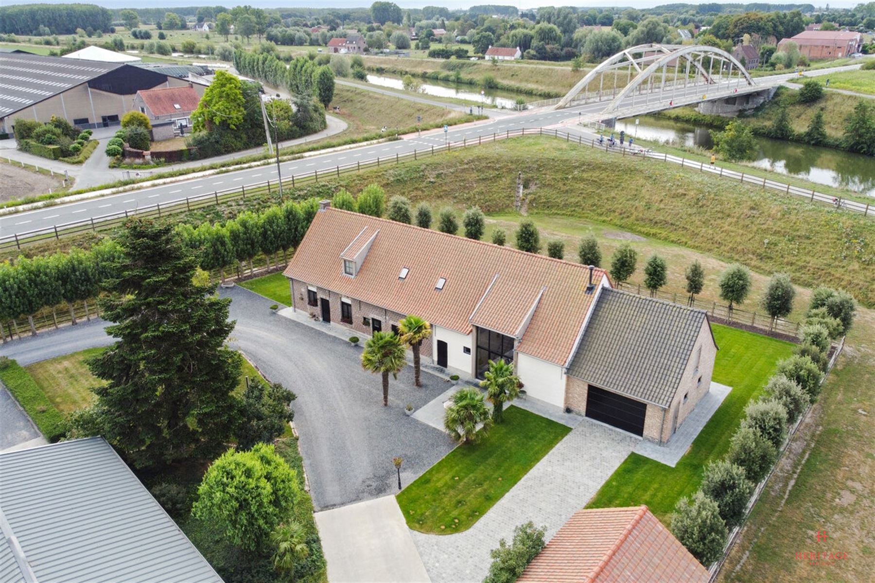 Actief landbouwbedrijf met diverse mogelijkheden. - foto 2