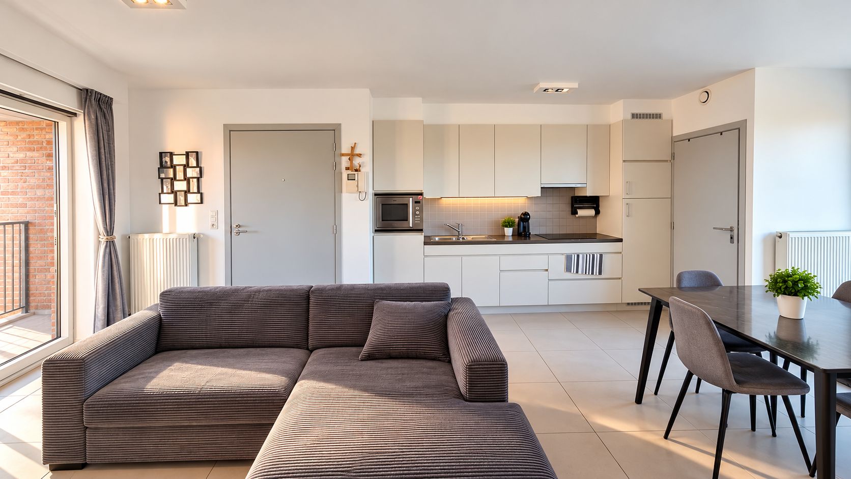 Kwaliteitsvol appartement met autostaanplaats gelegen in Poperinge! - foto 2